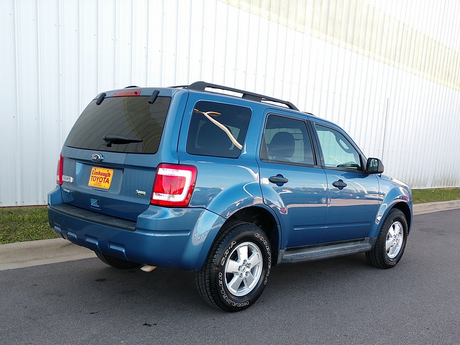 2010 ford escape