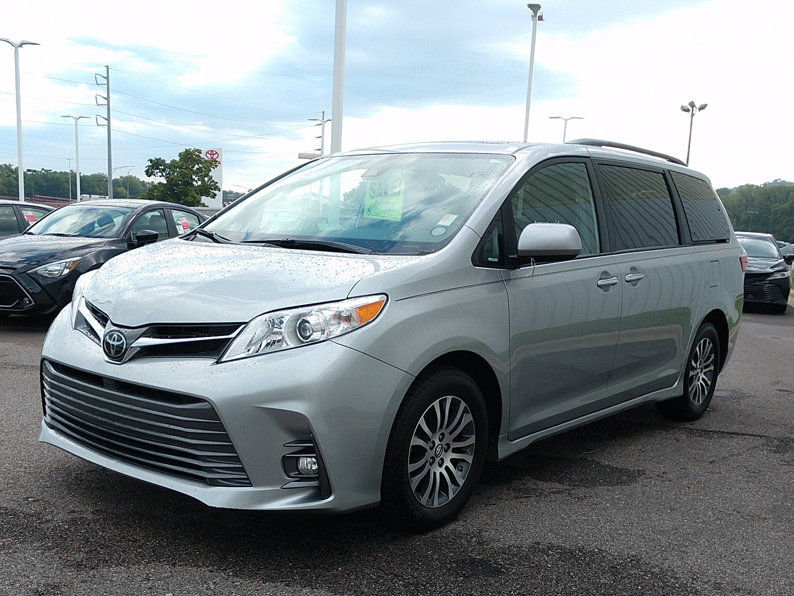 Pre Owned 2019 Toyota Sienna Xle In Birmingham 9504 Limbaugh Toyota 1780